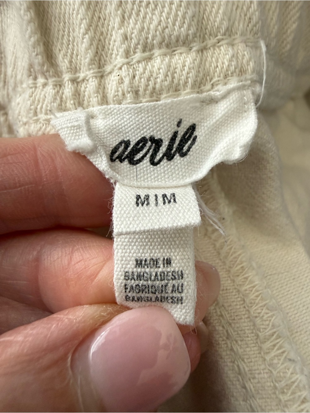 aerie Women’s Cream Beige Drawstring Relaxed Paperbag Shorts - Picture 2 of 7